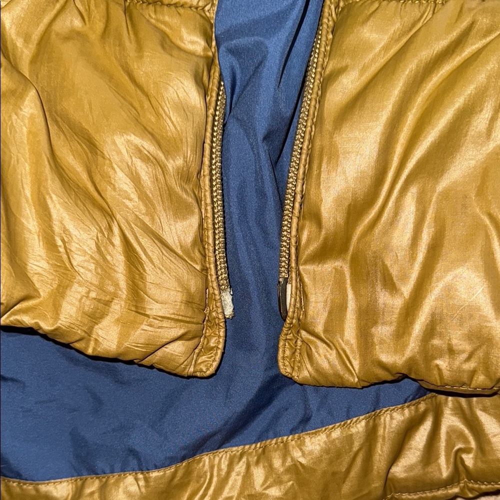 Patagonia Quilted Women's Coat - Picture 4 of 5